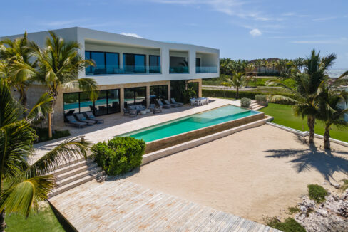 Golf and Sea View Villa